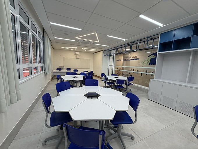 infra-coracao-maria-sala-conecta